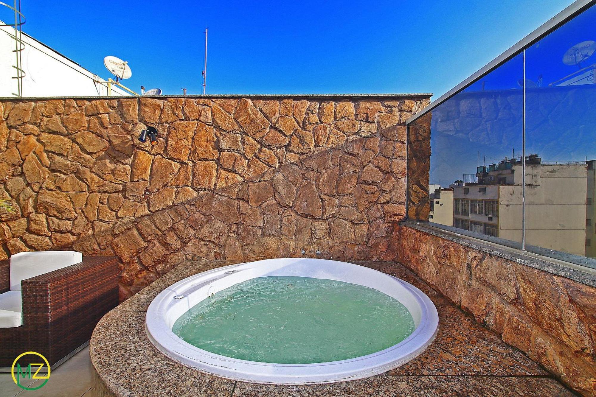 Penthouse With Pool, Close To The Appartamento